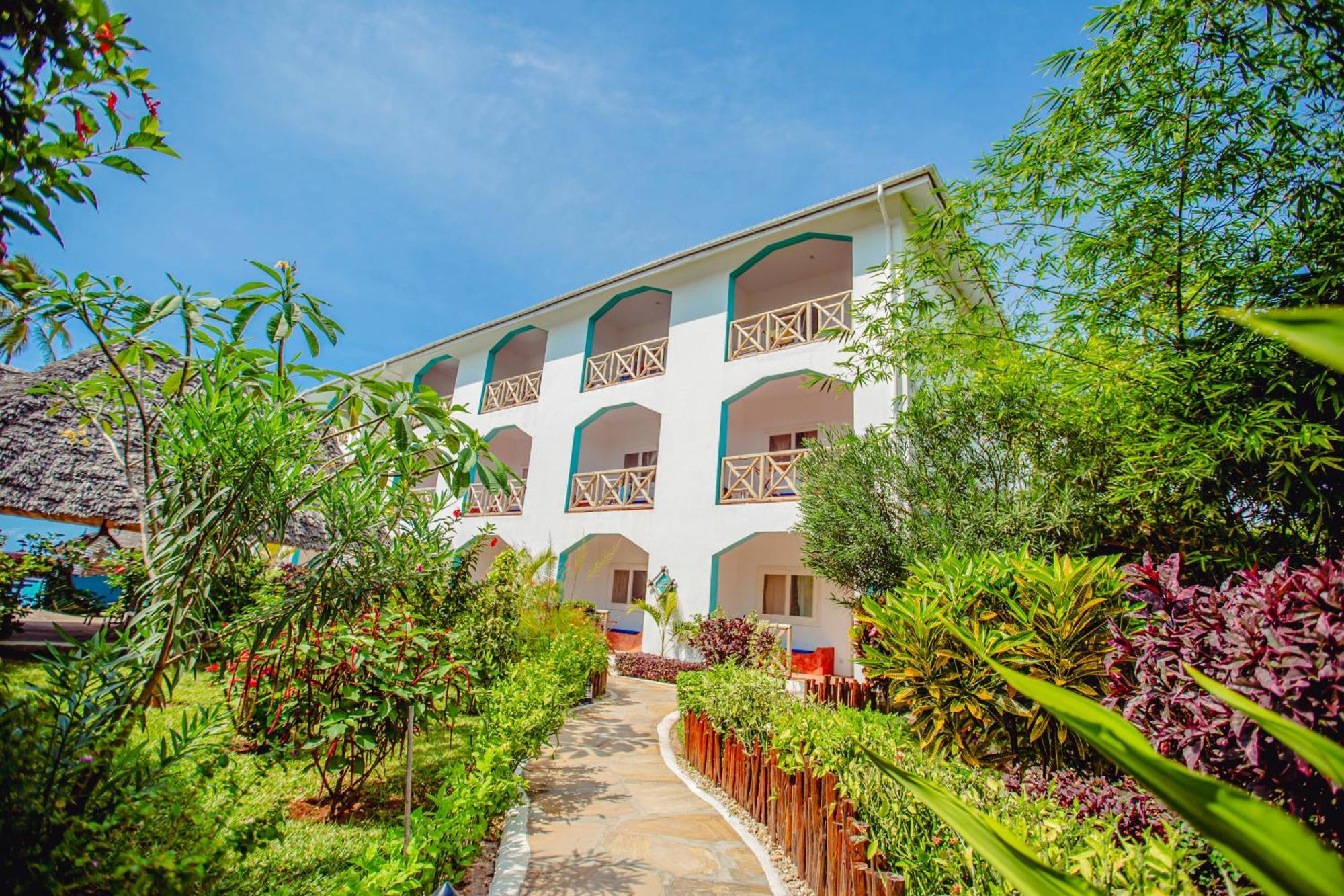 Ahg Sun Bay Mlilile Beach Hotel Matemwe  Exteriör bild